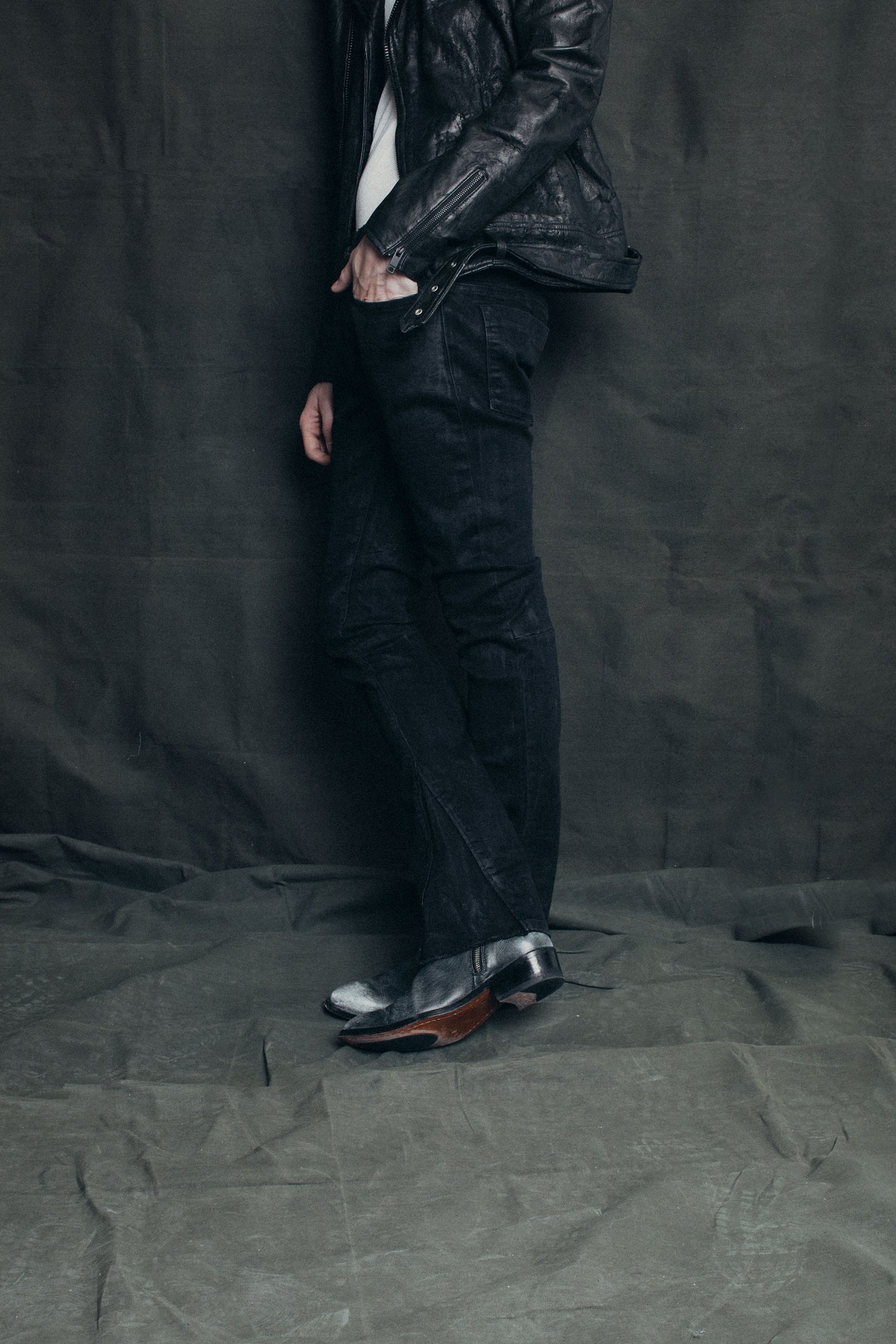 DS denim 708 Slim Flare - Coated Black