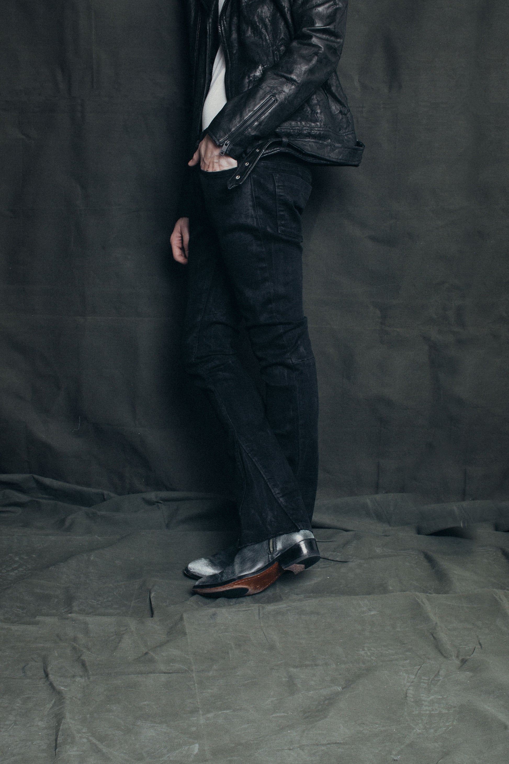DS denim 708 Slim Flare - Coated Black