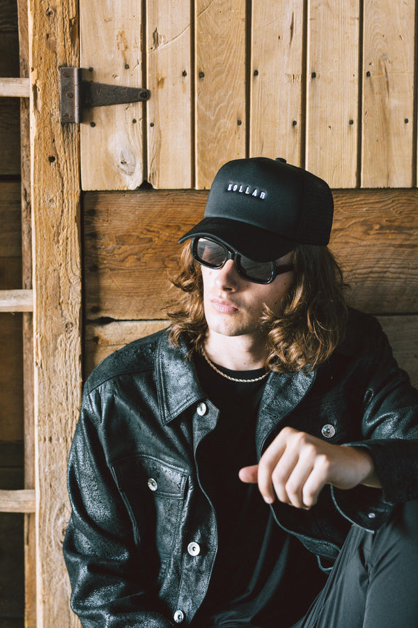 LB Distressed Trucker Jacket - Black