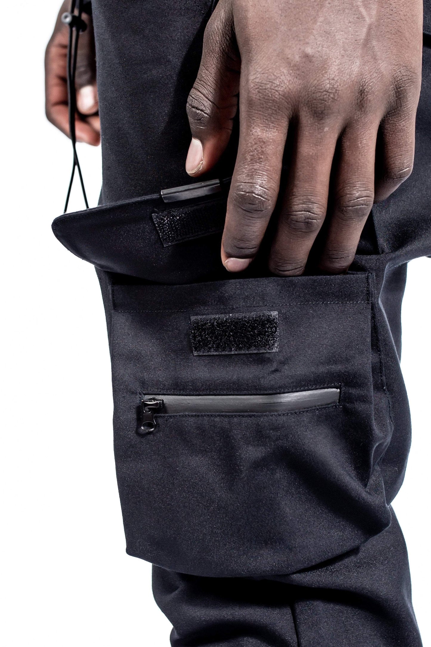 VE denim Cropped Cargo Pants - Black