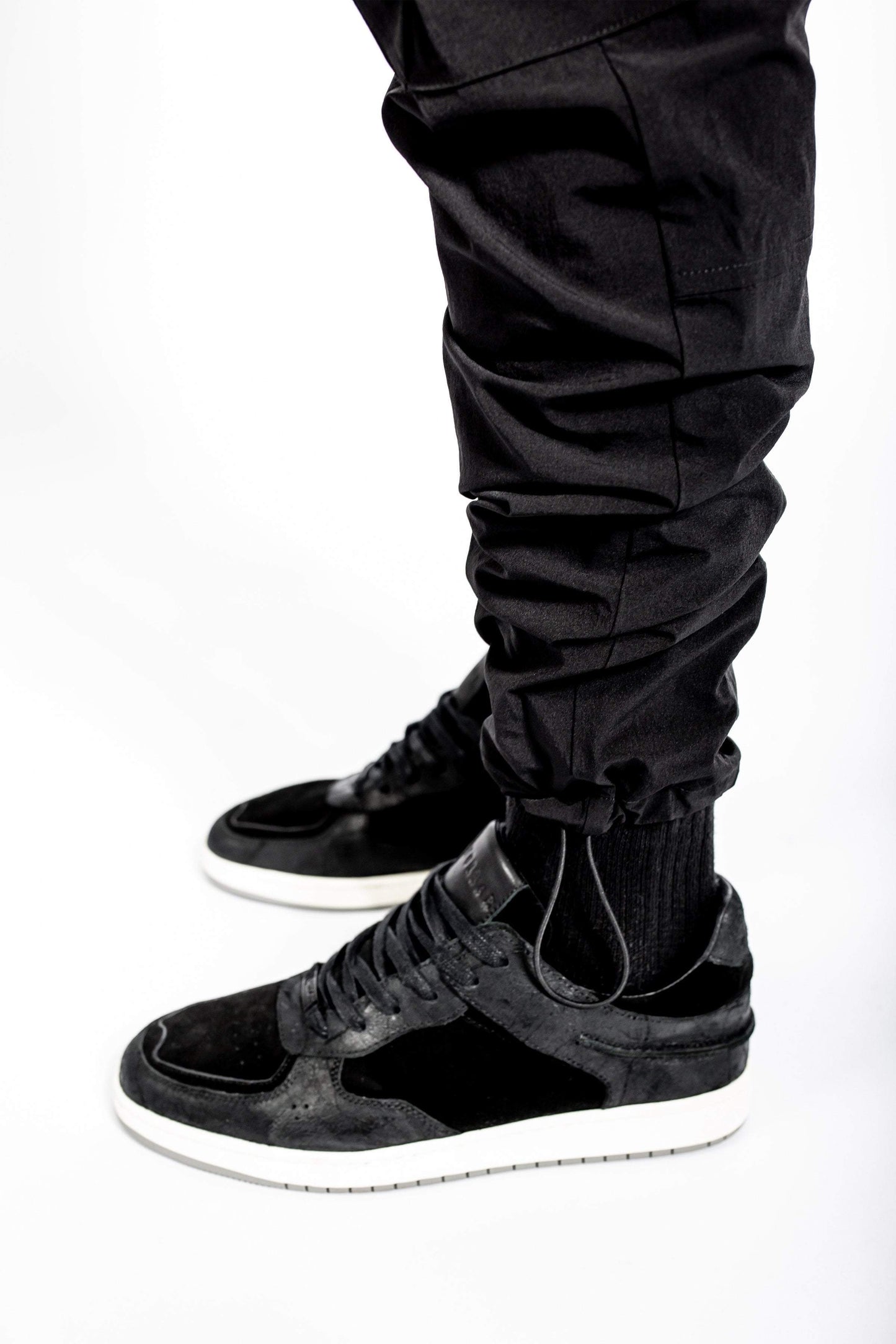 VE denim Everyday Cargo Pants - Black