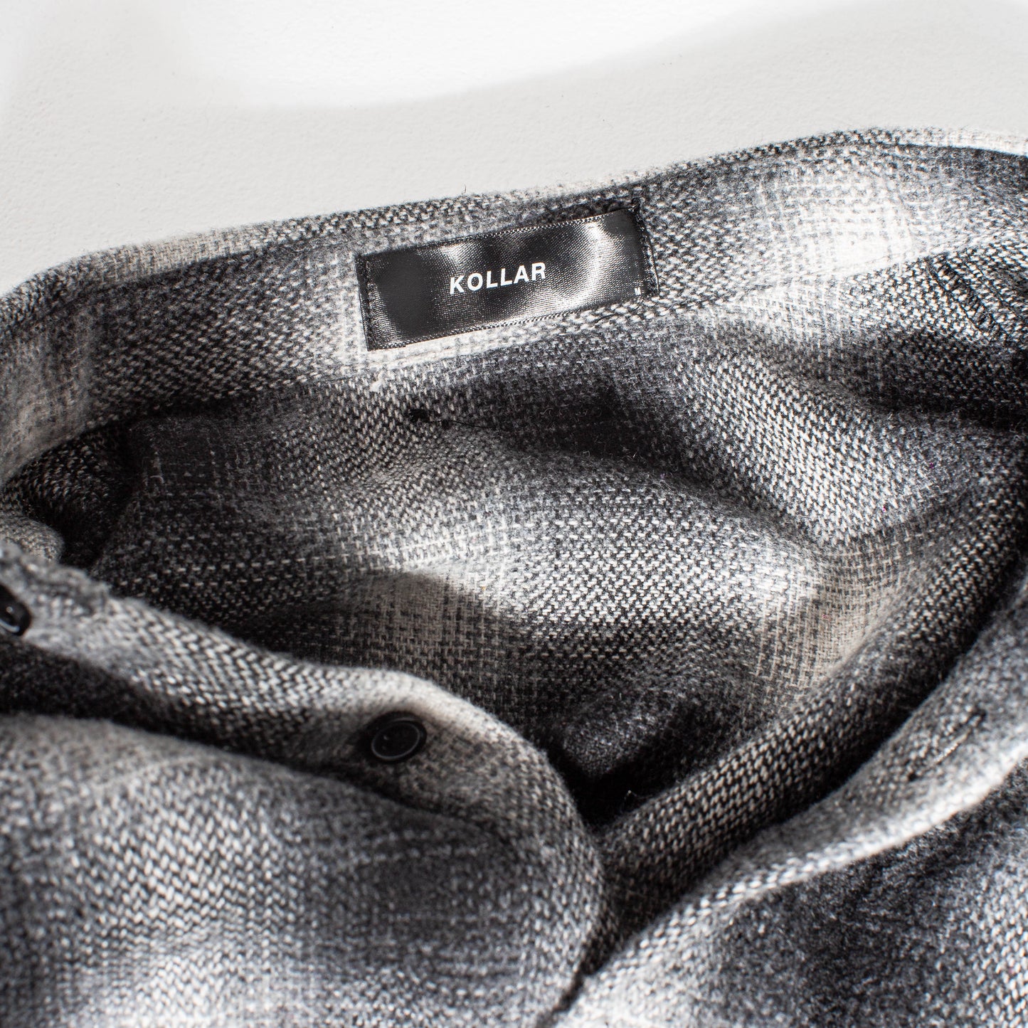 VE flannel Classic Flannel Shirt - Black/Charcoal