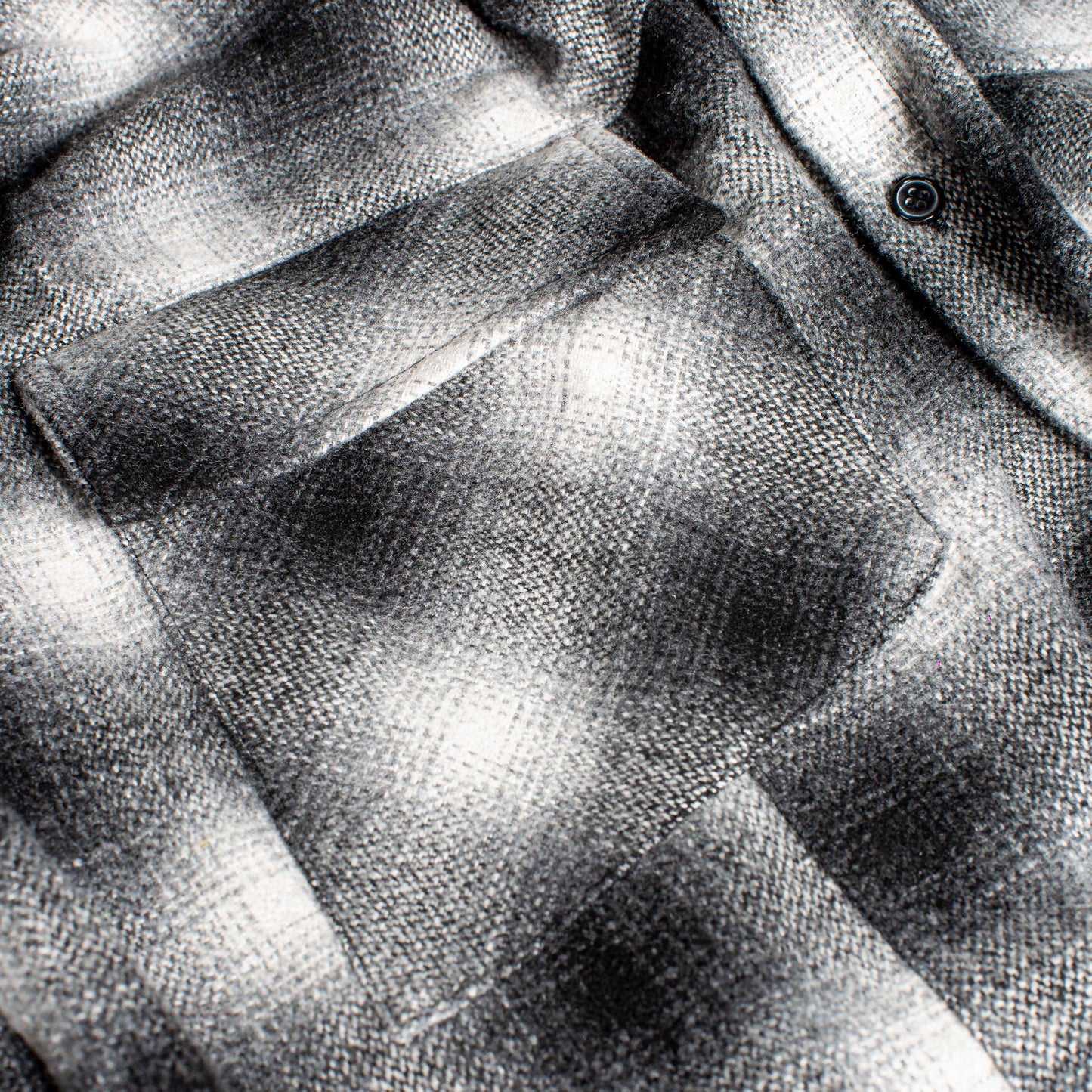 VE flannel Classic Flannel Shirt - Black/Charcoal