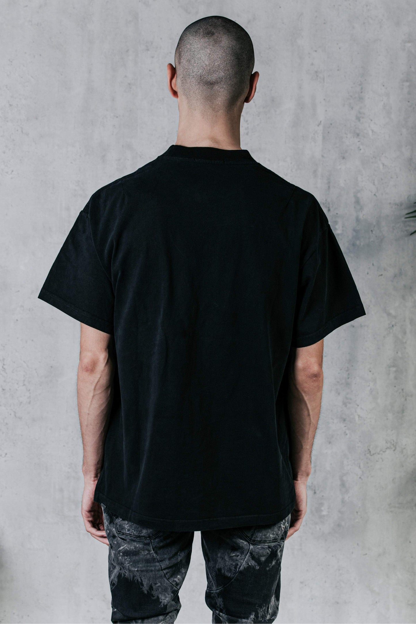 Ver The Basics Tee - Black