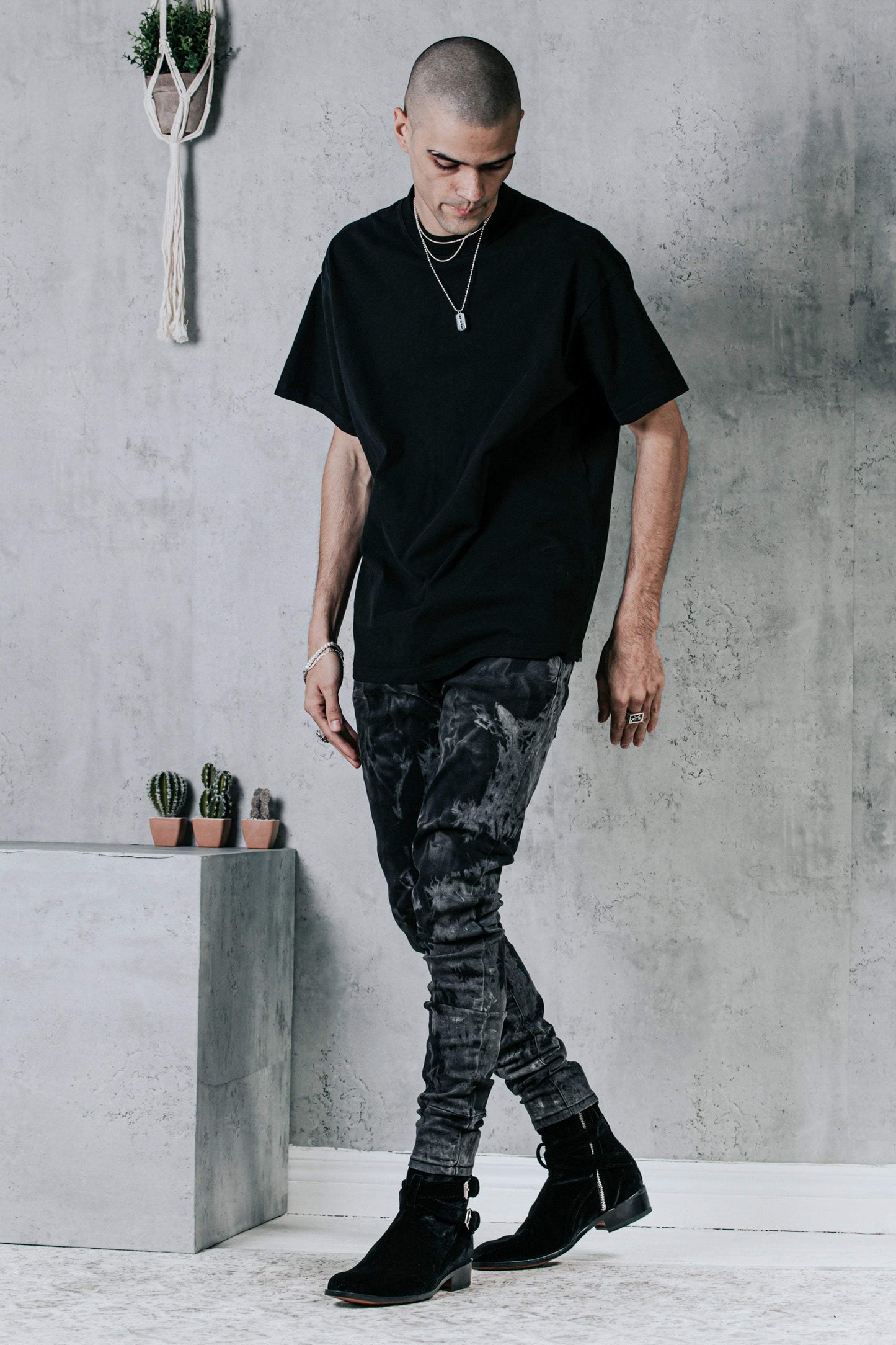 Ver The Basics Tee - Black